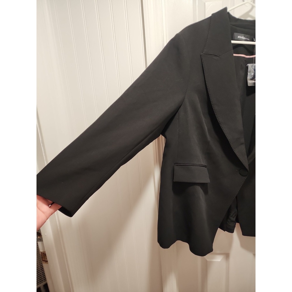 NWT TORRID Studio Twill Classic Suit Jacket Black Sz 3X (22-24) - Picture 4 of 15
